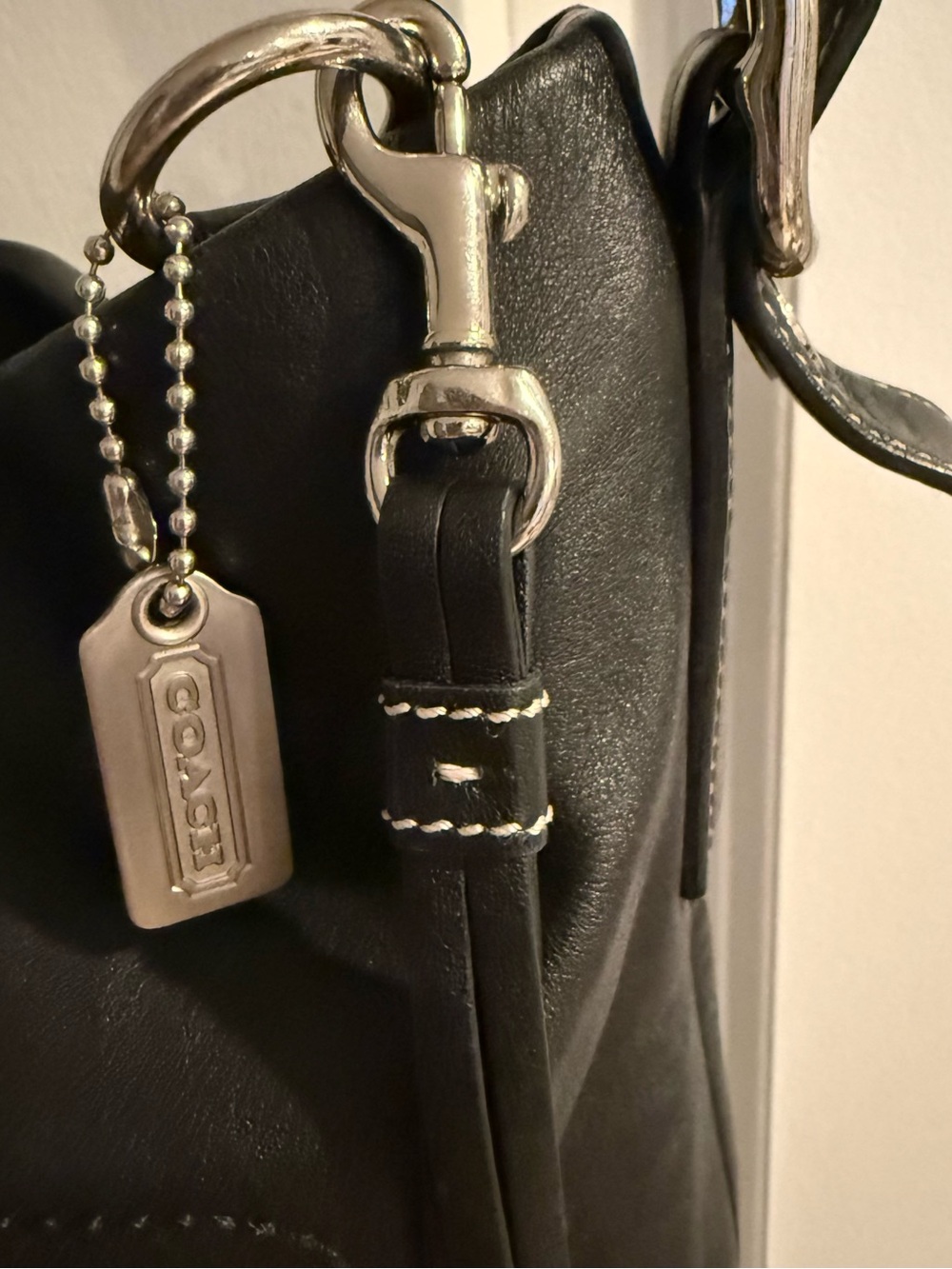 Coach Legacy Slim Duffle Soho Shoulder Bag - Picture 4 of 11